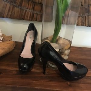 Miu Miu Black  Leather Platform Pumps, Size 37,5